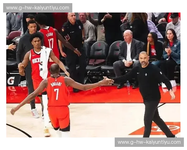 燃爆休斯顿！火箭vs鹈鹕：这场教科书级的肉搏战，你绝不能只看集锦